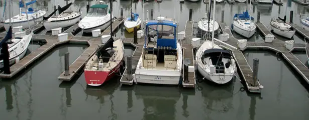 how to dock in a tight slip